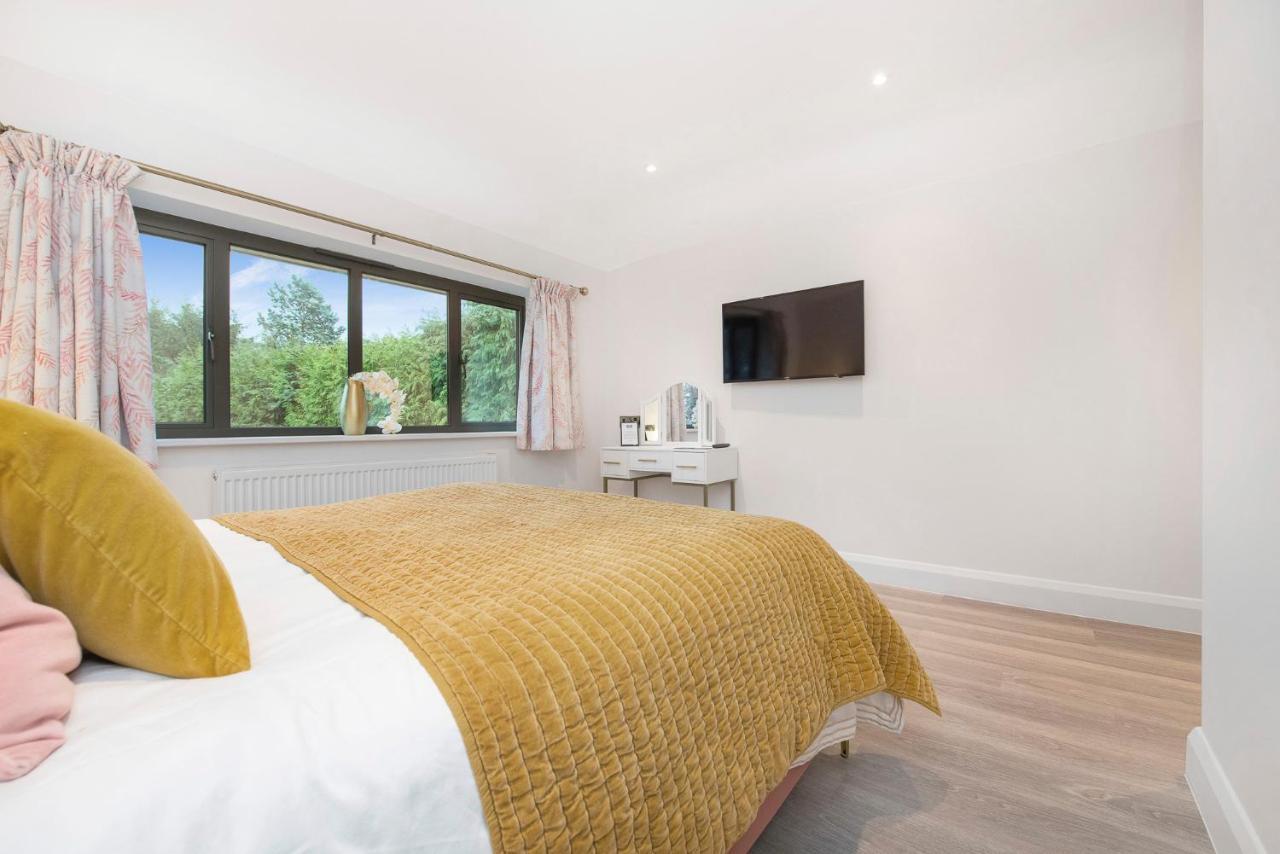 Hotel Westleigh à Ashtead Extérieur photo
